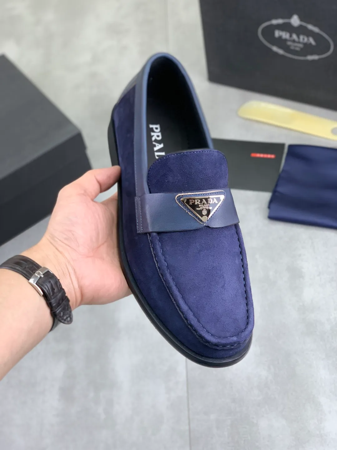 Men's men's shoes P560 new style 💰 💎💎💎 water-dyed cow lining original order quality PRADA —🆘.Prada original order purchasing, high-end business leather shoes, fabric: imported from Italy calfskin ➕ water-dyed cow lining / cowhide lining ➕ special original outsole, fine workmanship, real thing ^_^ Photographed 🎬size: 38-45